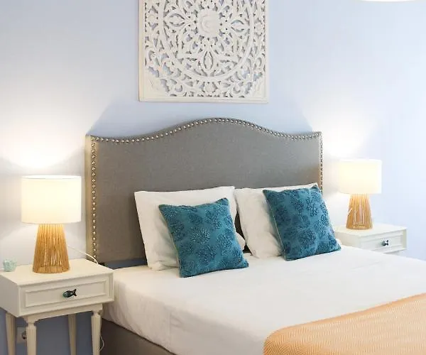 Amelia - Always Algarve