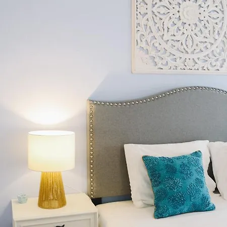 Amélia - Always Algarve *